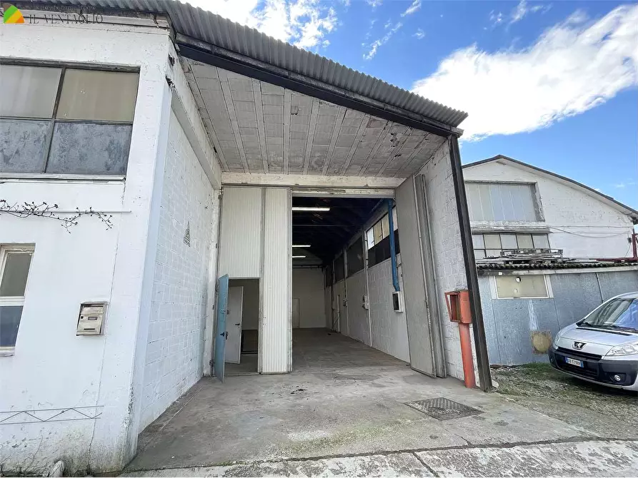 Immagine 4 di Capannone industriale in affitto  a Casalgrande