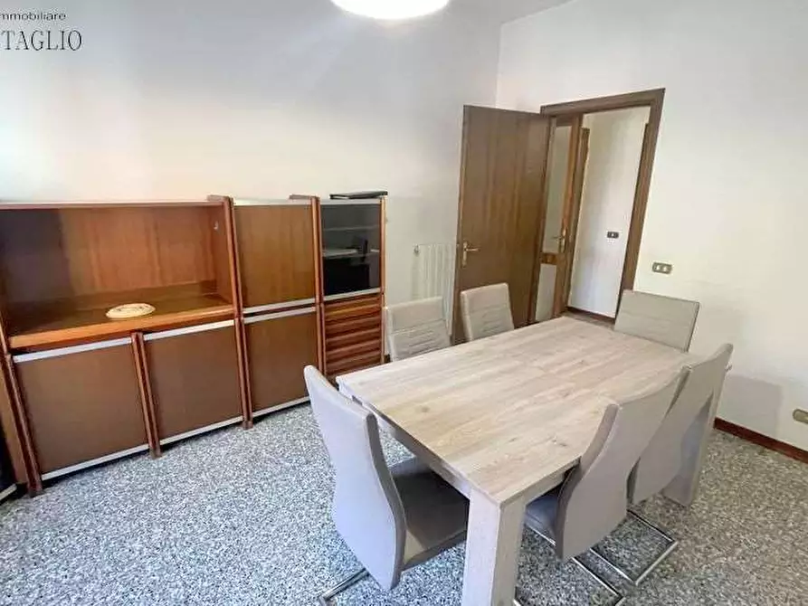 Immagine 2 di Trilocale in affitto  a Castellarano