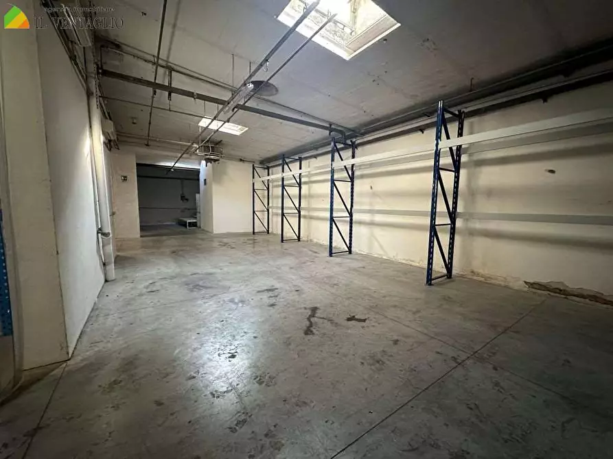 Immagine 2 di Capannone industriale in vendita  a Sassuolo