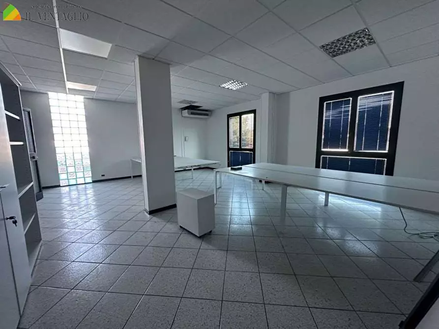 Immagine 4 di Capannone industriale in vendita  a Sassuolo