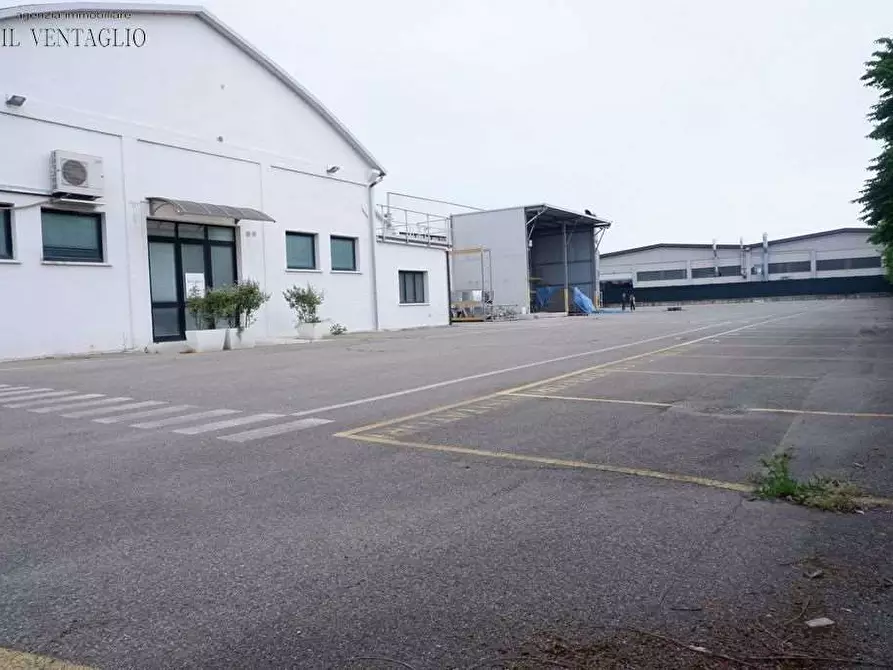 Immagine 1 di Capannone industriale in vendita  a Fiorano Modenese
