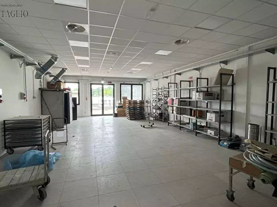 Immagine 5 di Capannone industriale in vendita  a Fiorano Modenese