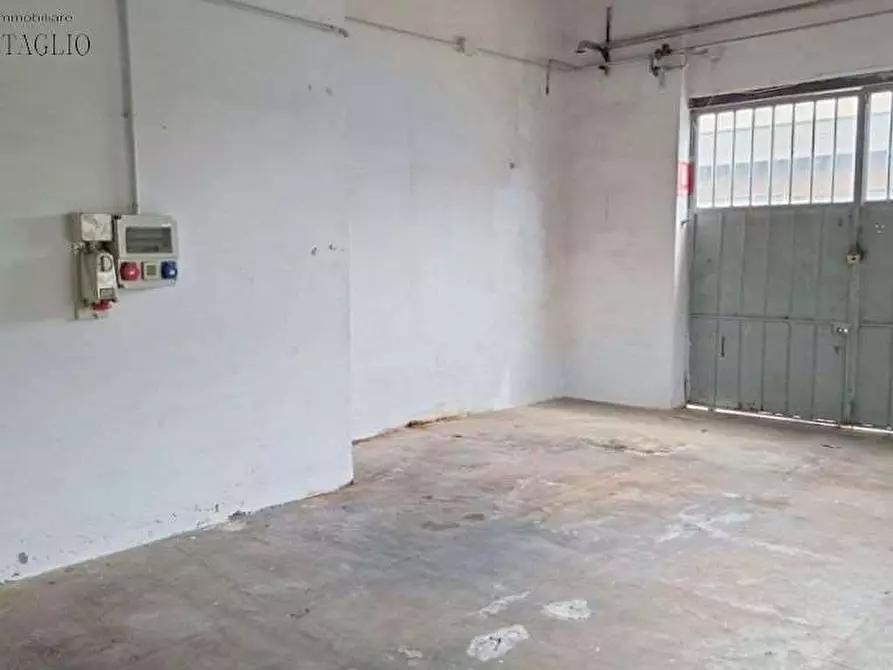 Immagine 7 di Capannone industriale in affitto  a Modena