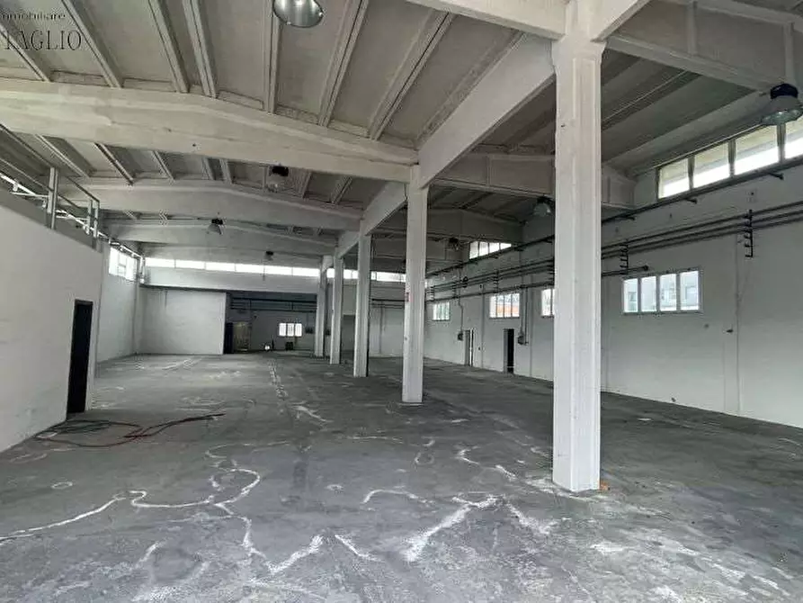 Immagine 12 di Capannone industriale in affitto  a Modena