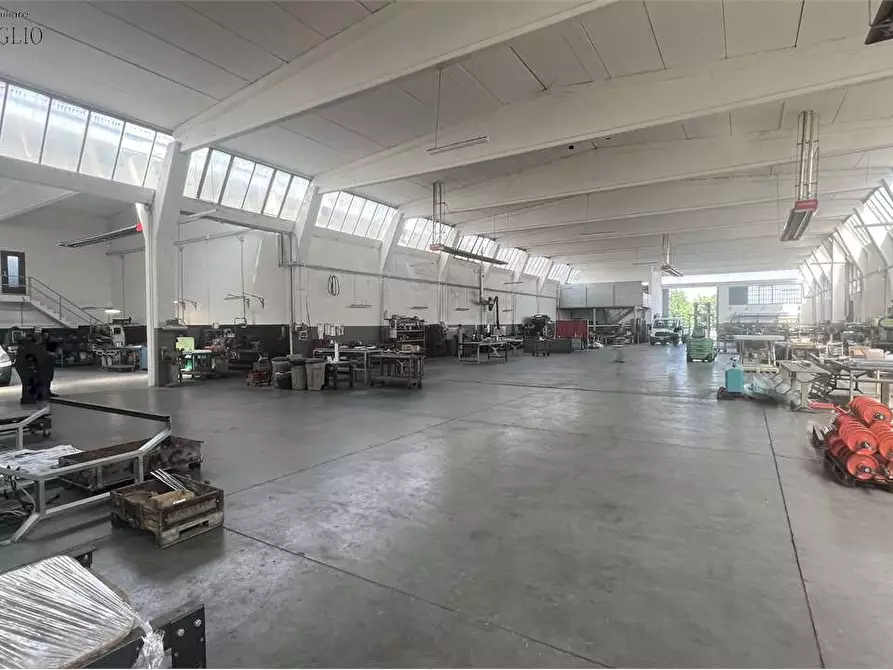 Immagine 2 di Capannone industriale in vendita  a Sassuolo