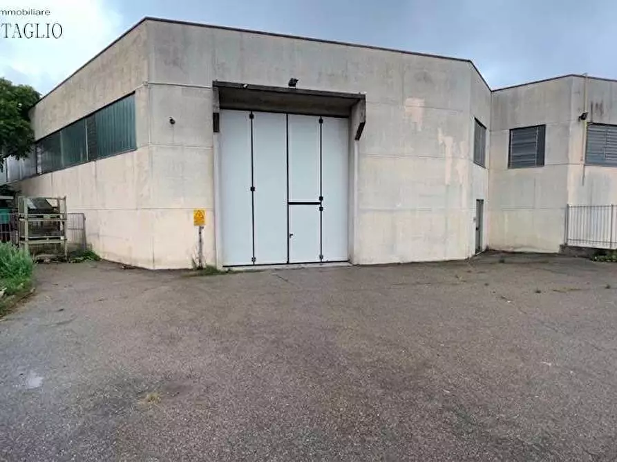 Immagine 6 di Capannone industriale in affitto  a Sassuolo