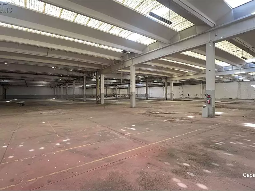 Immagine 2 di Capannone industriale in vendita  a Fiorano Modenese