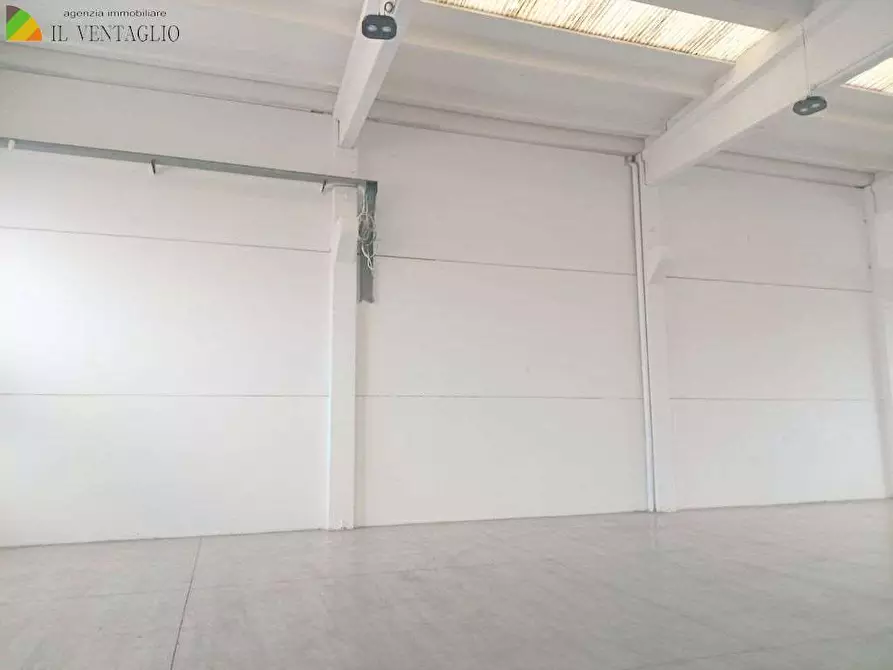 Immagine 4 di Capannone industriale in vendita  a Campogalliano