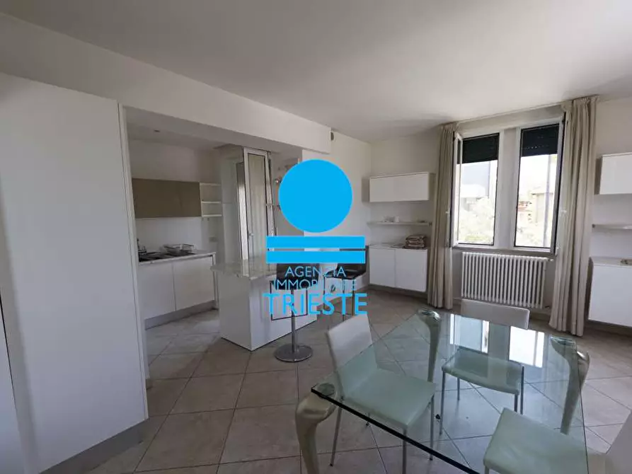 Immagine 4 di Trilocale in affitto  a Pesaro