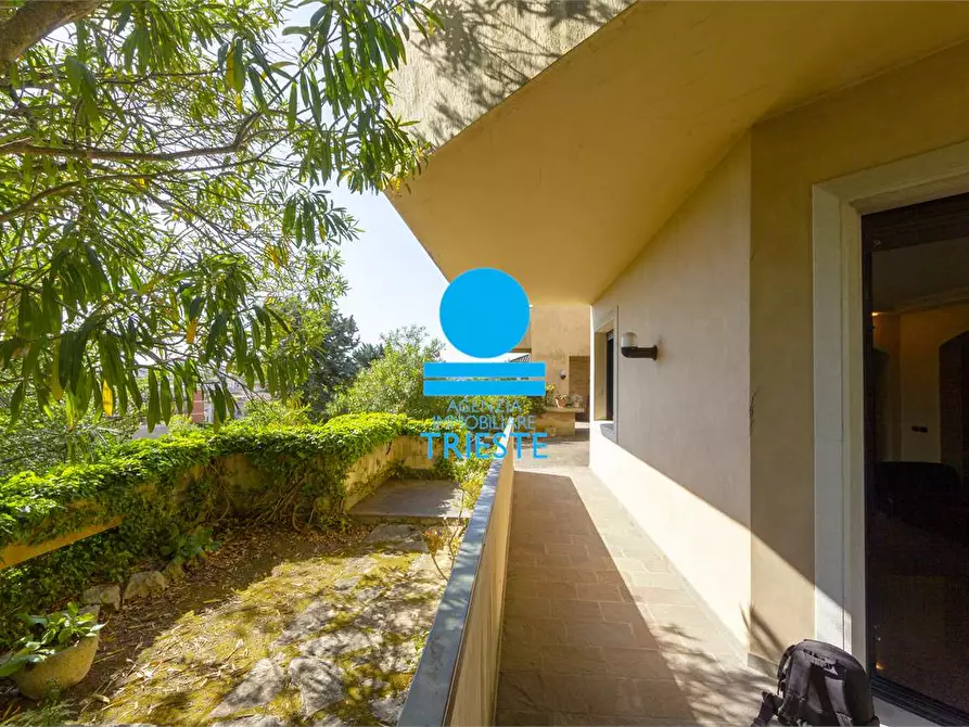 Immagine 27 di Villa in vendita  a Pesaro