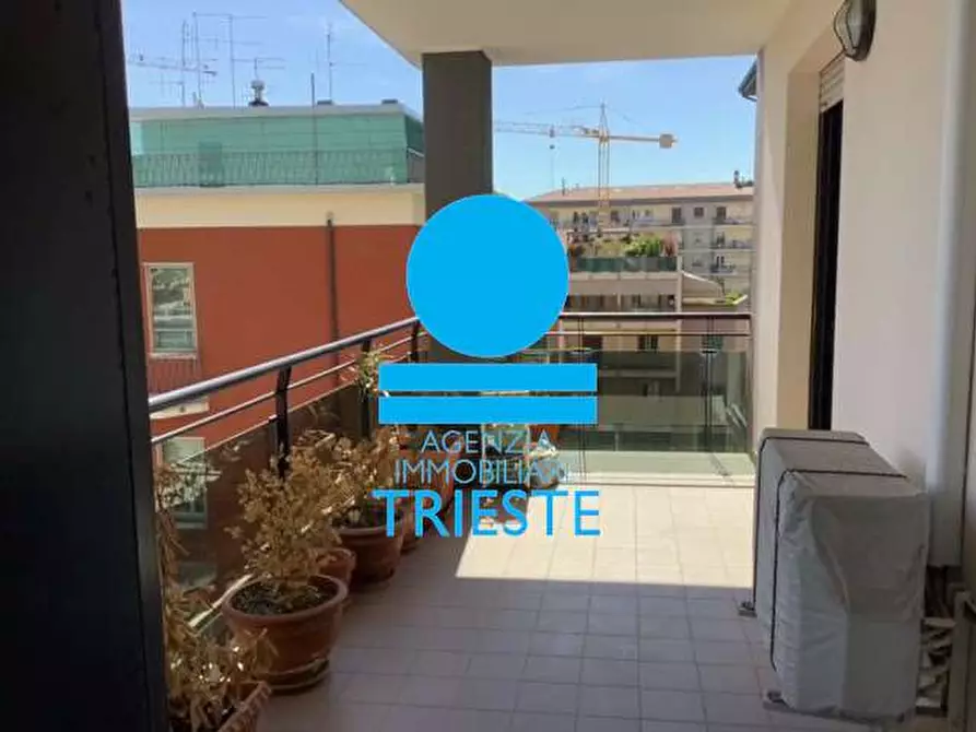 Immagine 11 di Appartamento in affitto  a Pesaro