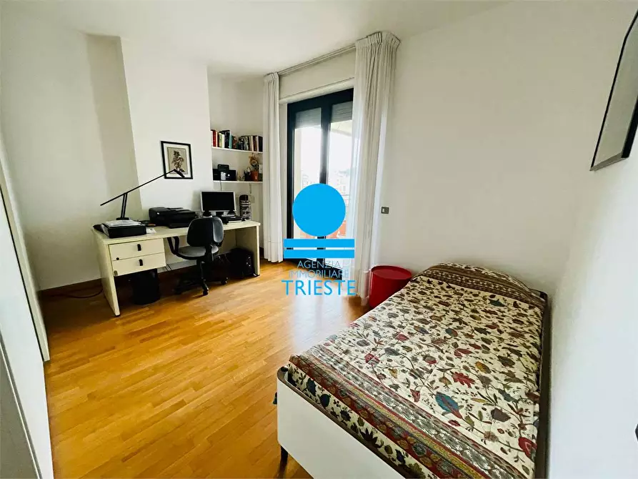 Immagine 17 di Appartamento in affitto  a Pesaro