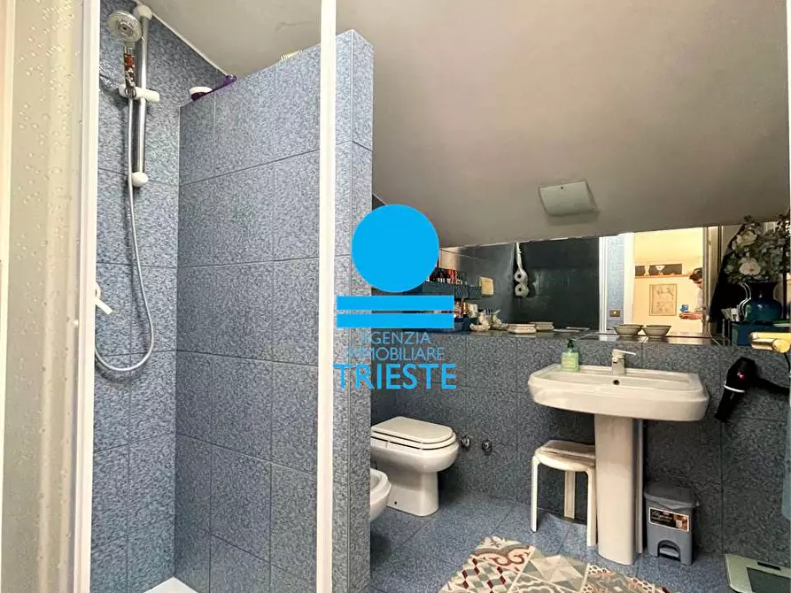 Immagine 10 di Villa in vendita  a Pesaro