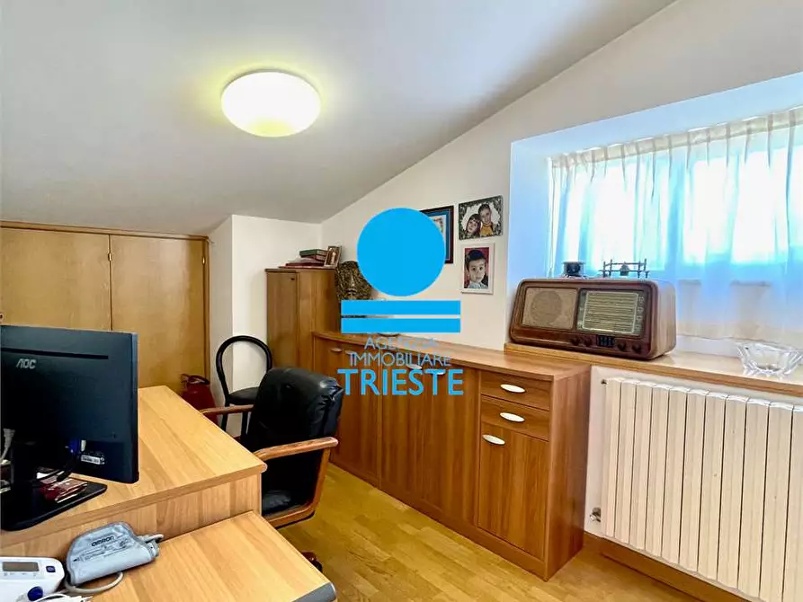 Immagine 11 di Villa in vendita  a Pesaro