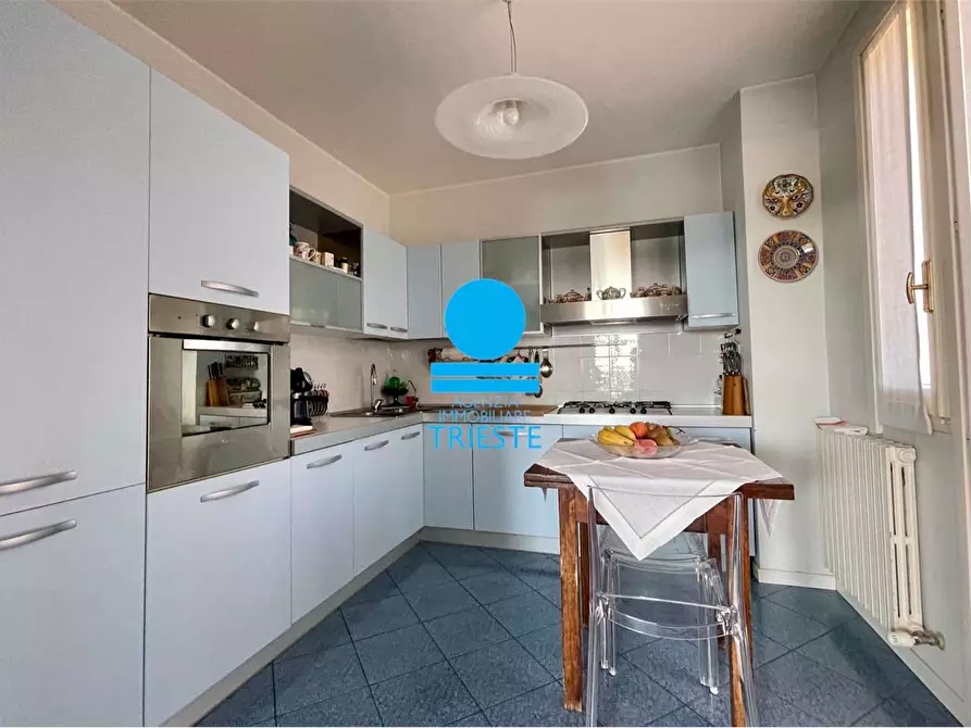 Immagine 7 di Villa in vendita  a Pesaro