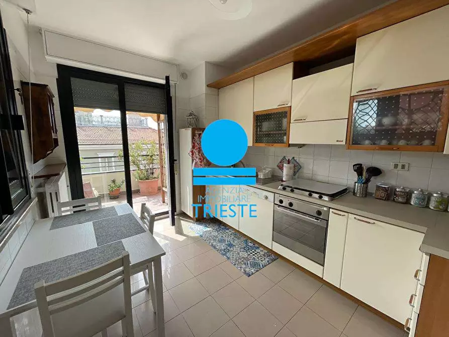 Immagine 11 di Quadrilocale in affitto  a Pesaro