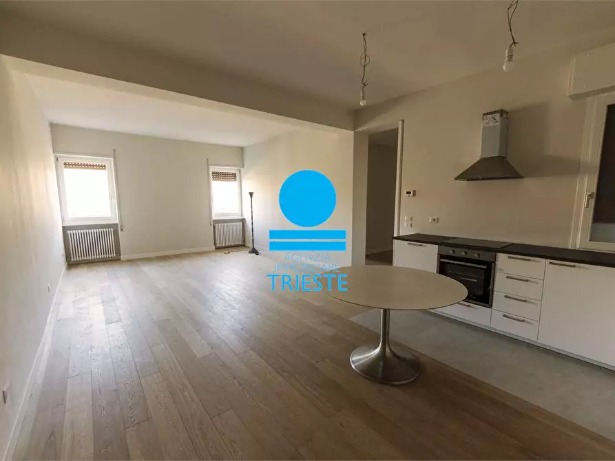 Immagine 1 di Trilocale in affitto  a Pesaro