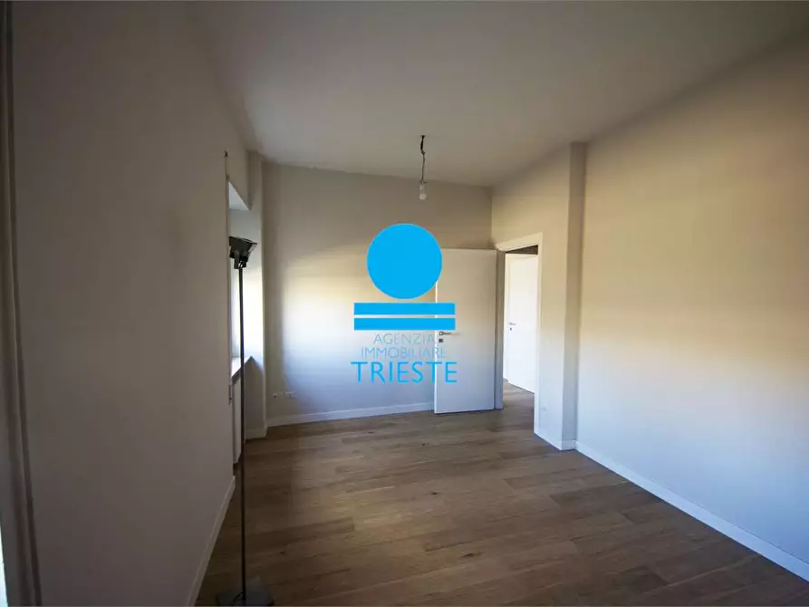 Immagine 8 di Trilocale in affitto  a Pesaro