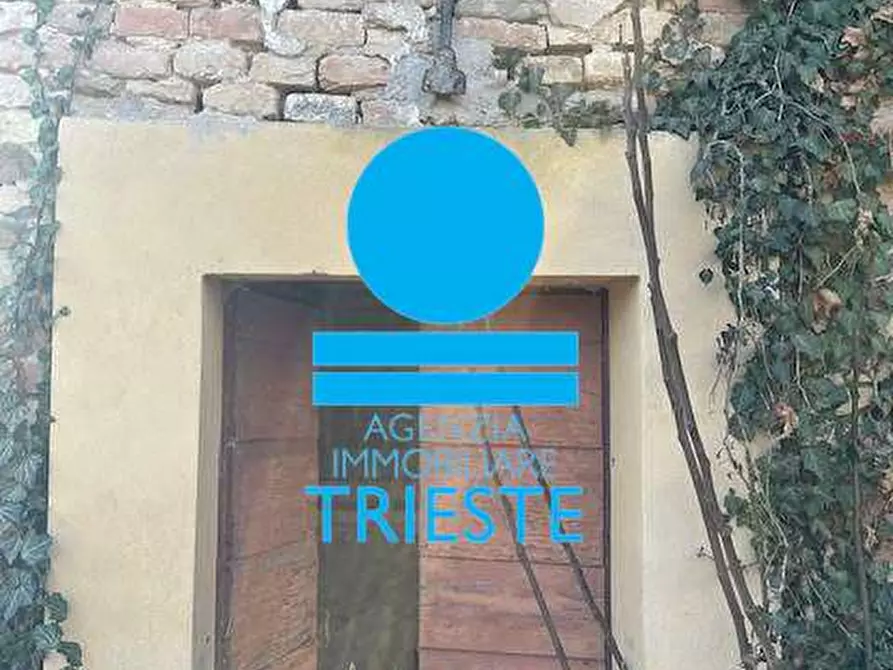 Immagine 6 di Rustico / casale in vendita  a Urbino