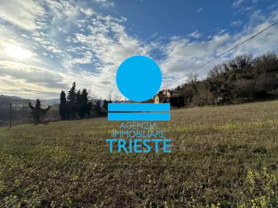 Immagine 5 di Rustico / casale in vendita  a Urbino