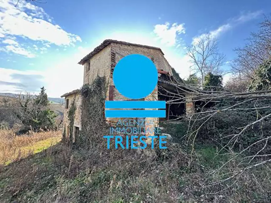 Immagine 8 di Rustico / casale in vendita  a Urbino