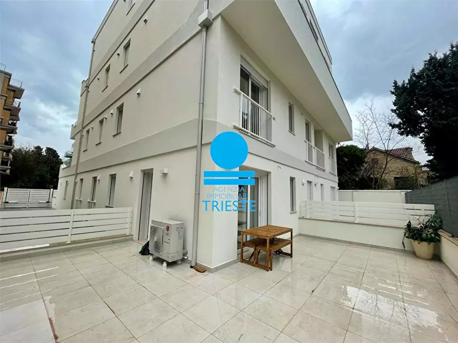 Immagine 2 di Appartamento in affitto  a Pesaro