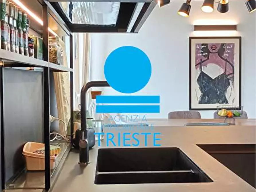 Immagine 10 di Attico in vendita  a Pesaro