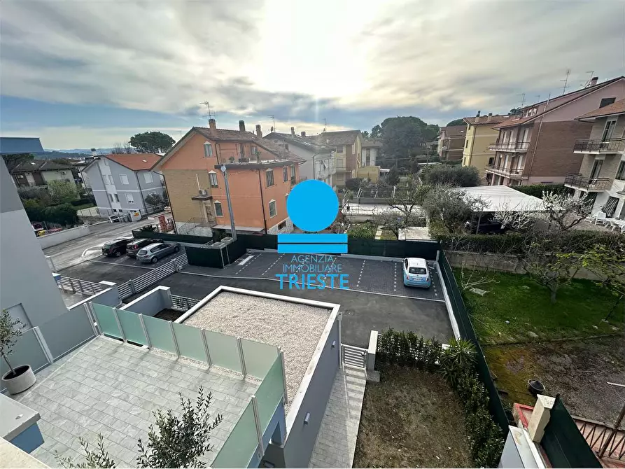 Immagine 25 di Attico in vendita  a Pesaro