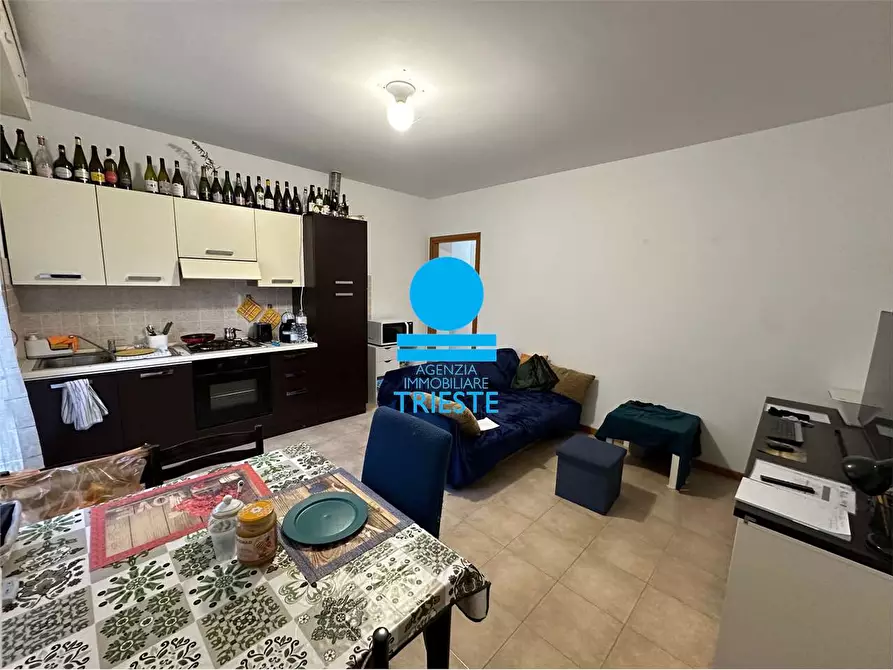 Immagine 2 di Trilocale in vendita  a Urbino