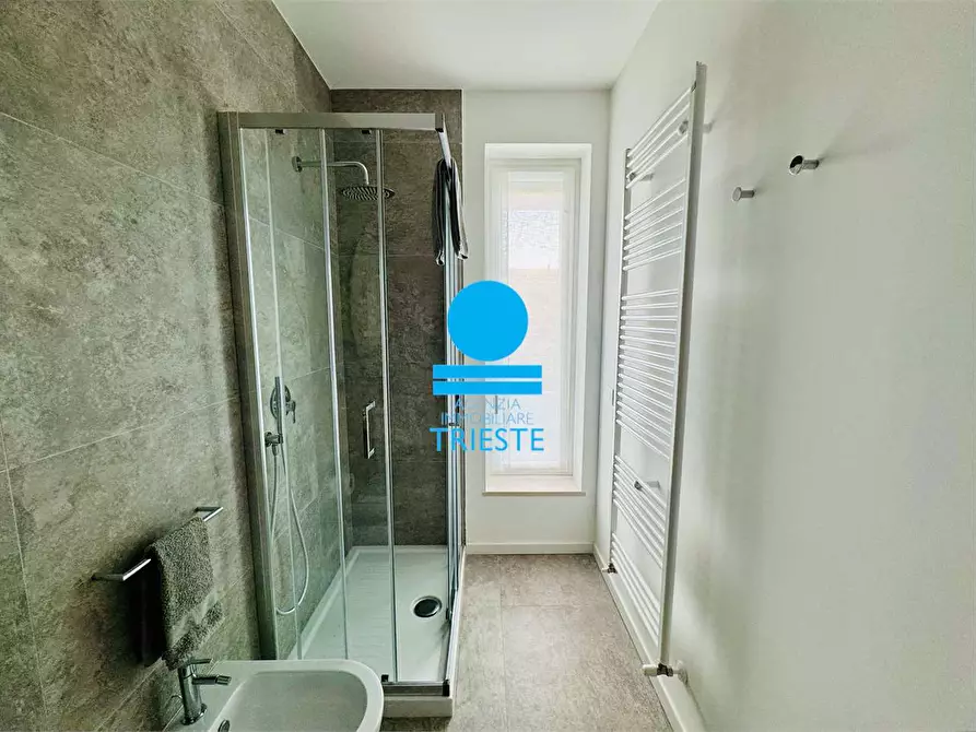 Immagine 17 di Appartamento in affitto  a Pesaro