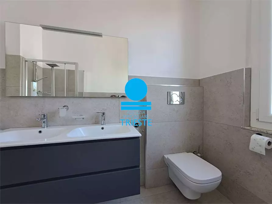 Immagine 28 di Quadrilocale in affitto  a Pesaro