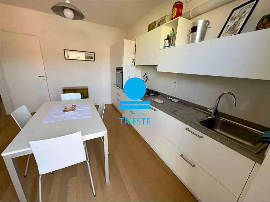 Immagine 20 di Trilocale in affitto  a Pesaro