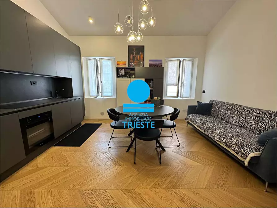 Immagine 1 di Appartamento in affitto  a Pesaro