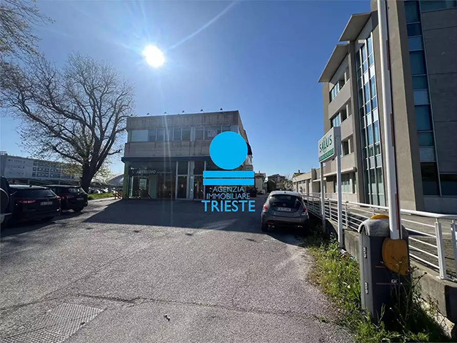 Immagine 6 di Ufficio in affitto  a Pesaro