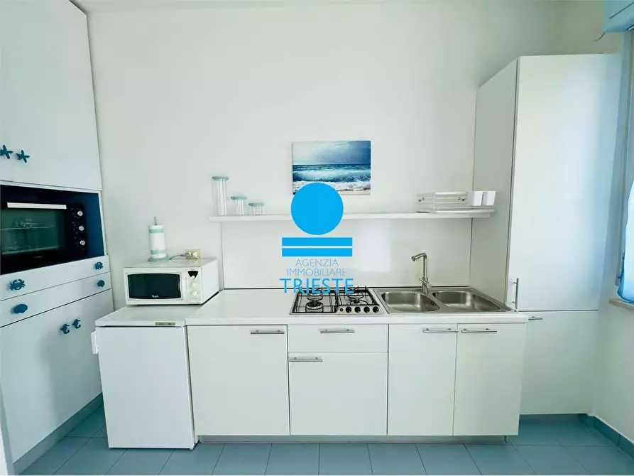 Immagine 12 di Trilocale in affitto  in viale berna 12 a Pesaro