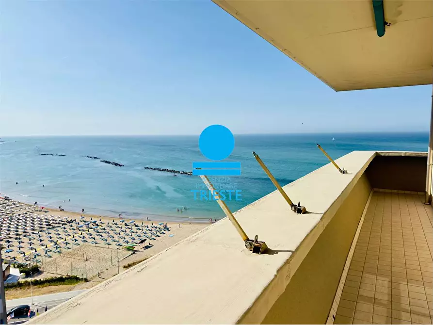 Immagine 1 di Trilocale in affitto  in viale berna 12 a Pesaro