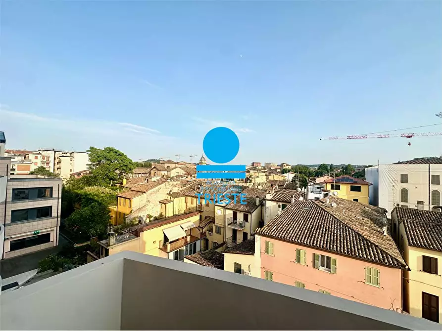 Immagine 14 di Attico in vendita  a Pesaro