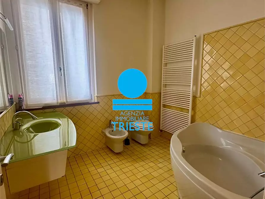 Immagine 30 di Quadrilocale in vendita  in martiri Fragheto 43 a Pesaro