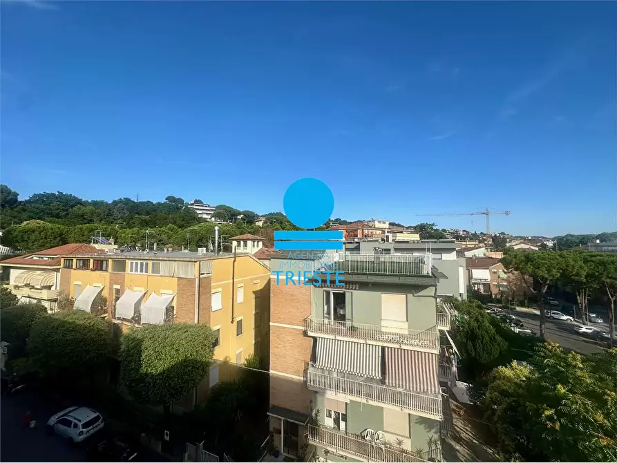 Immagine 37 di Quadrilocale in vendita  in martiri Fragheto 43 a Pesaro