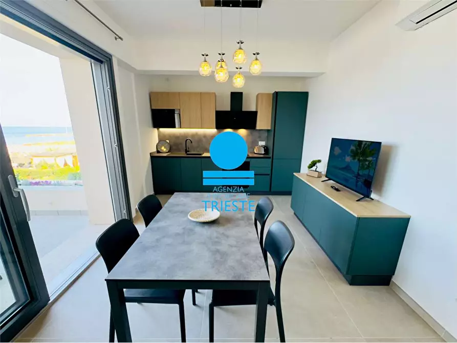 Immagine 13 di Appartamento in affitto  a Pesaro