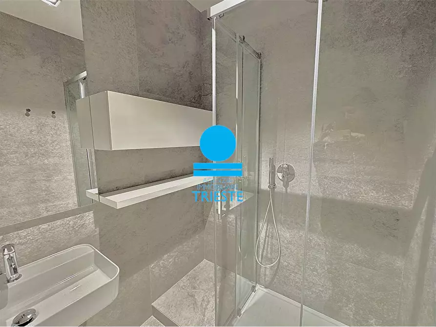 Immagine 19 di Bilocale in affitto  a Pesaro