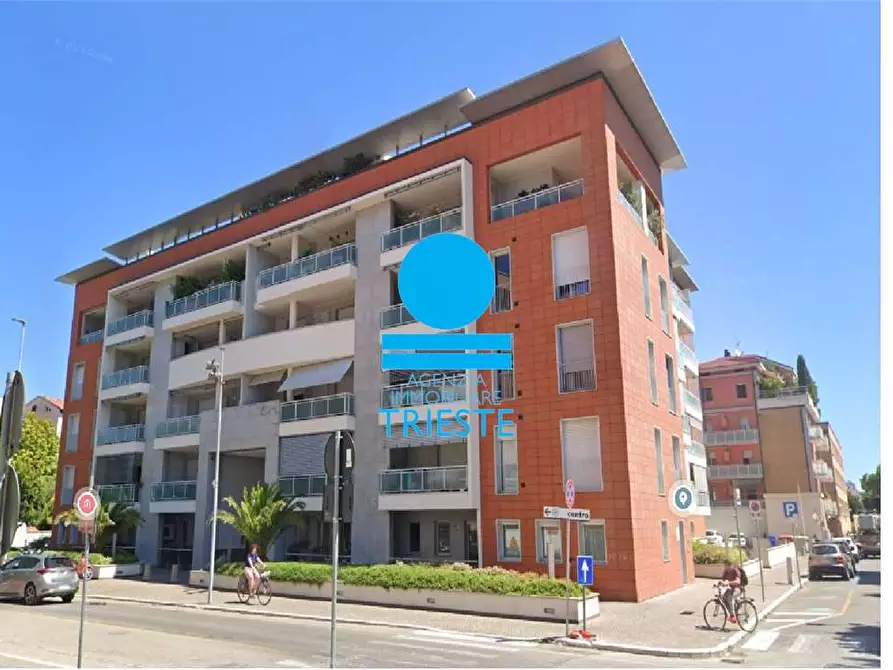 Immagine 1 di Trilocale in vendita  in via san decenzio 5 a Pesaro