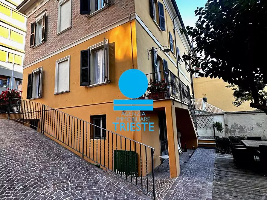 Immagine 6 di Casa indipendente in vendita  in Bramante 25 a Pesaro