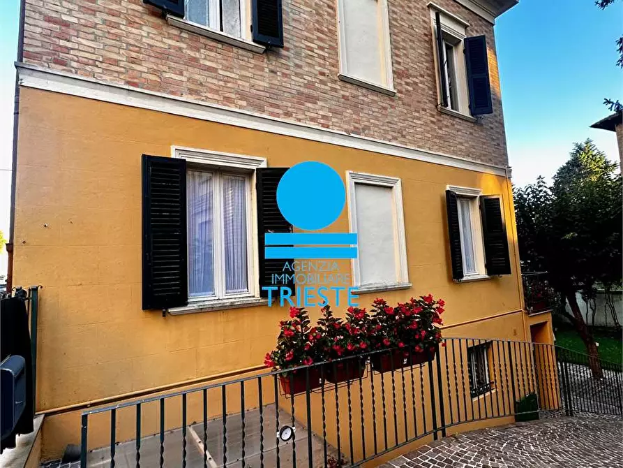Immagine 4 di Casa indipendente in vendita  in Bramante 25 a Pesaro