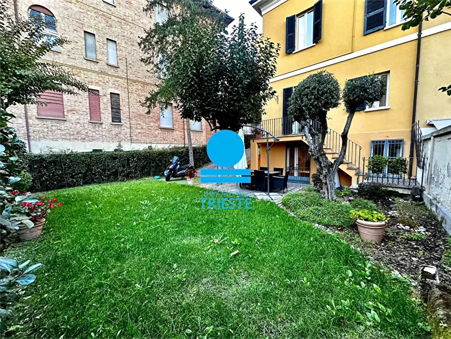 Immagine 3 di Casa indipendente in vendita  in Bramante 25 a Pesaro