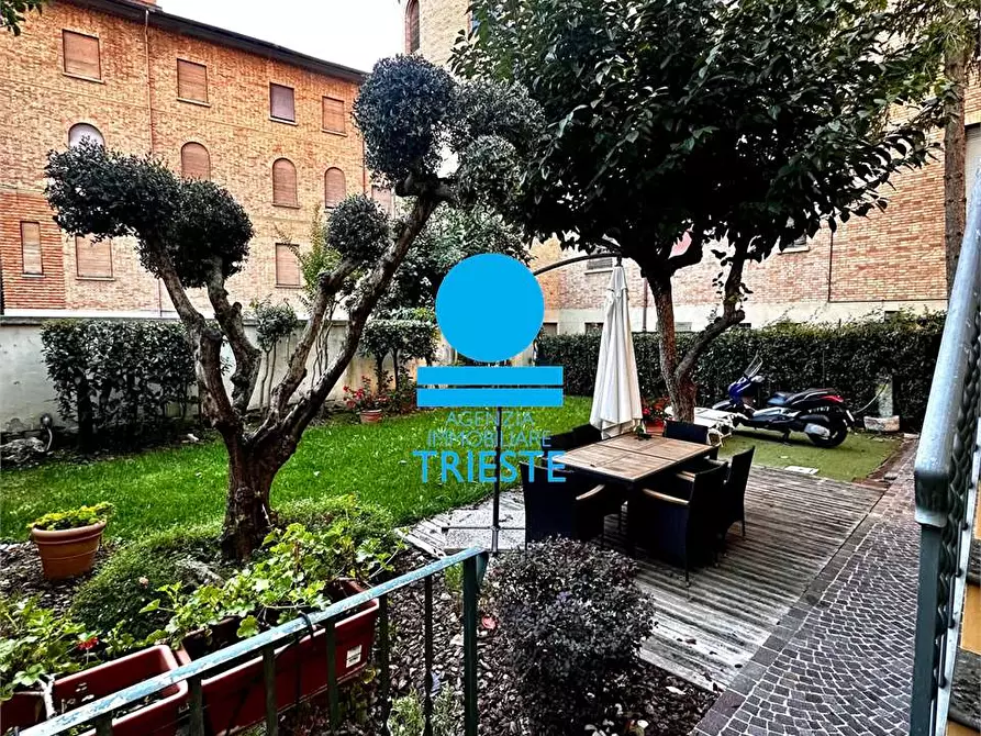 Immagine 8 di Casa indipendente in vendita  in Bramante 25 a Pesaro