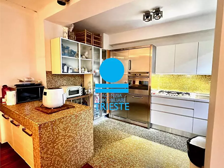 Immagine 18 di Casa indipendente in vendita  in Bramante 25 a Pesaro