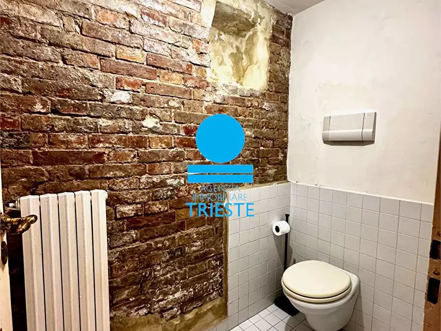 Immagine 22 di Casa indipendente in vendita  in Bramante 25 a Pesaro