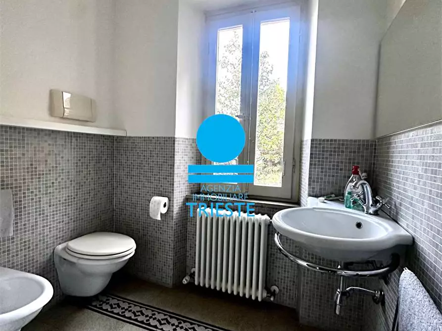 Immagine 16 di Casa indipendente in vendita  in Bramante 25 a Pesaro