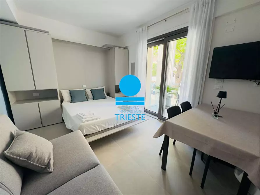 Immagine 1 di Appartamento in affitto  a Pesaro